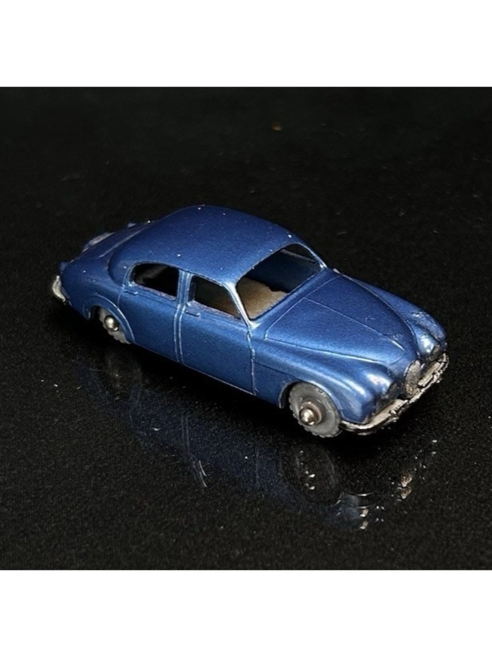 Matchbox Moko Lesney #65 Jaguar 3.4 Litre Saloon 1959